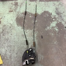 2008 Toyota Camry hybrid Left rear door lock actuator ￼