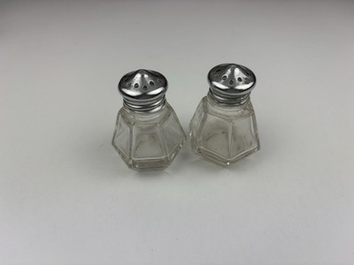VTG Small 6 Sided Clear Glass Salt Pepper Shakers Hexagon Silver Colored Top 1D