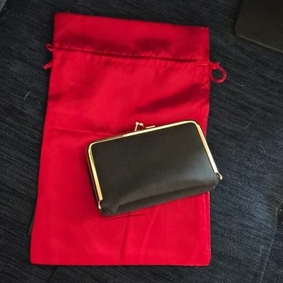 Elizabeth Arden Black Kiss Lock Frame Mini Clutch w/ Mirror Pouch Gold Hardware