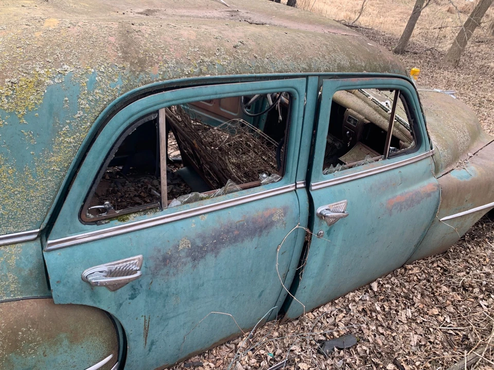 1951 1952 Plymouth Concord Cambridge Cranbrook MoPar MOLDAGEM DIREITA PARA-LAMA - Imagem 2 de 4