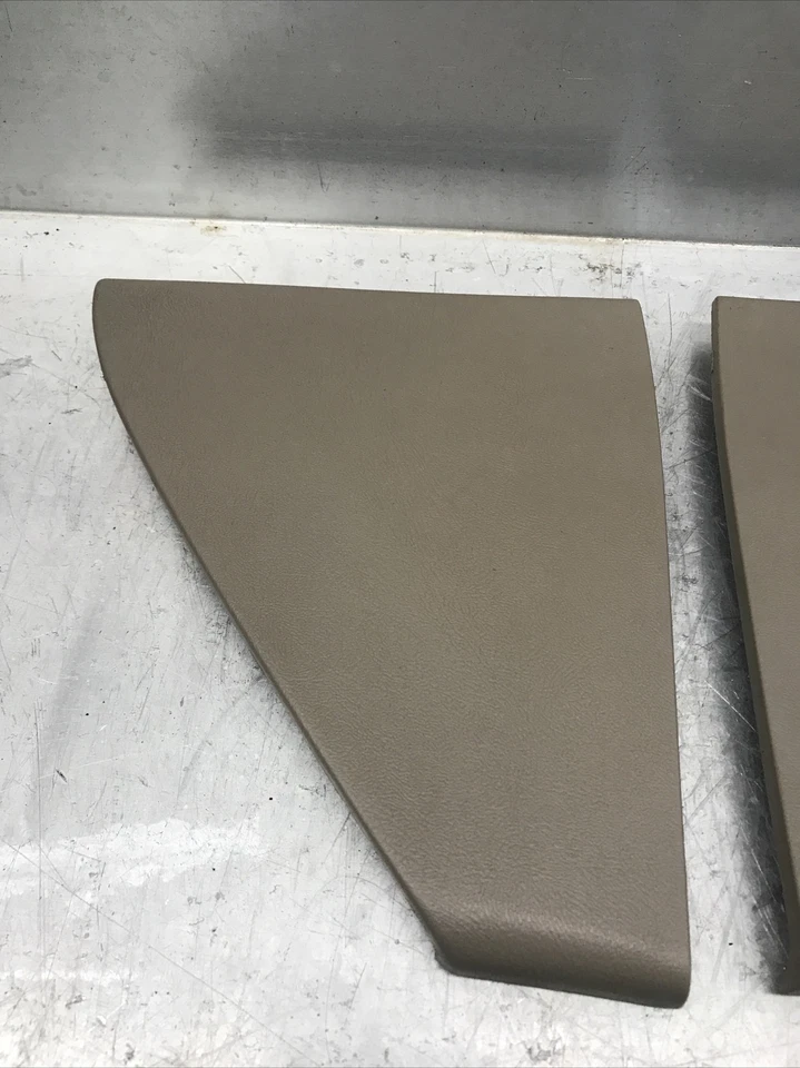 99-06 Chevy GMC Truck SUV Left Right Dash End Cap Interior Fuse Box Tan OEM Foto 3 de 4