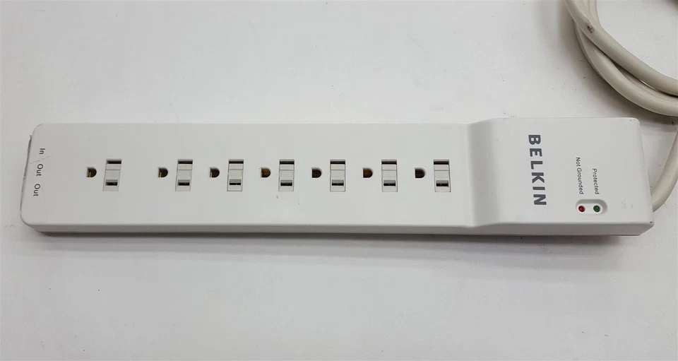Belkin BE107200-06 7-Outlet 6' White Home/Office Surge Protector 120V Lot 10 - Image 2 of 4