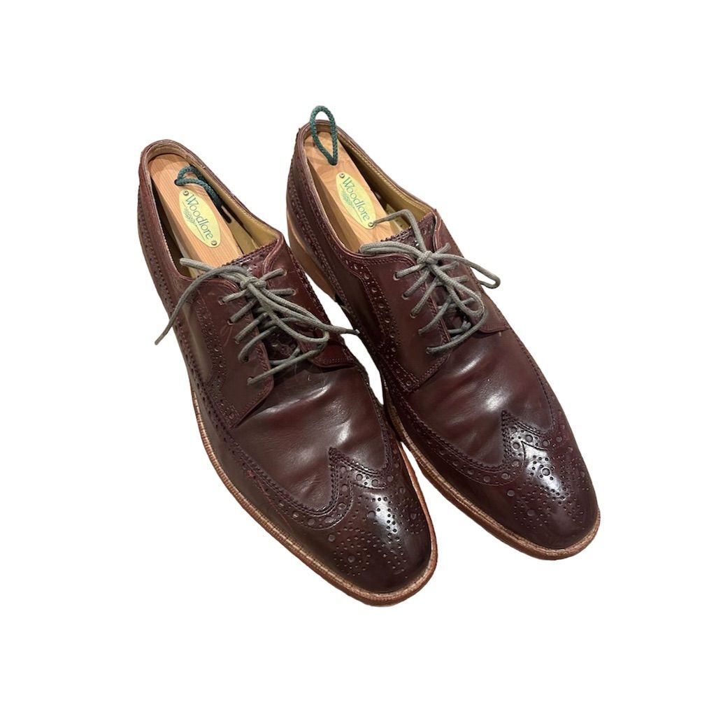 Cole Haan Men display picture 1