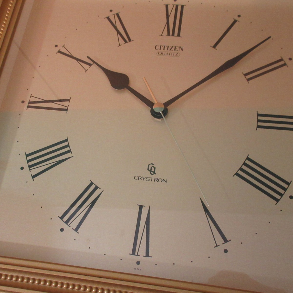 NICE Vtg Citizen Quartz Crystron Japan Wall Clock Gold Frame
