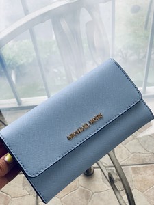 michael kors trifold wallet womens