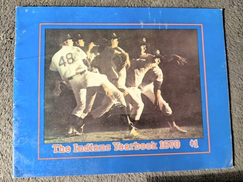 Vintage 1970's Baseball Yearbooks Yankees SF Giants LA Dodgers KC Royals Pirates - Picture 9 of 49
