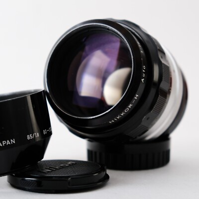 NIKKOR-H Auto 85mm F/1.8 - Nikon non-Ai Nippon Kogaku Japan lens