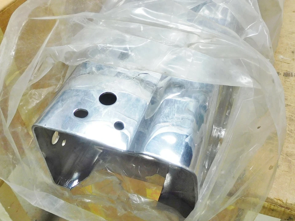 1984 1985 Ford Tempo Mercury Topaz NOS FRONT CHROME CENTER BUMPER - Image 3 of 4