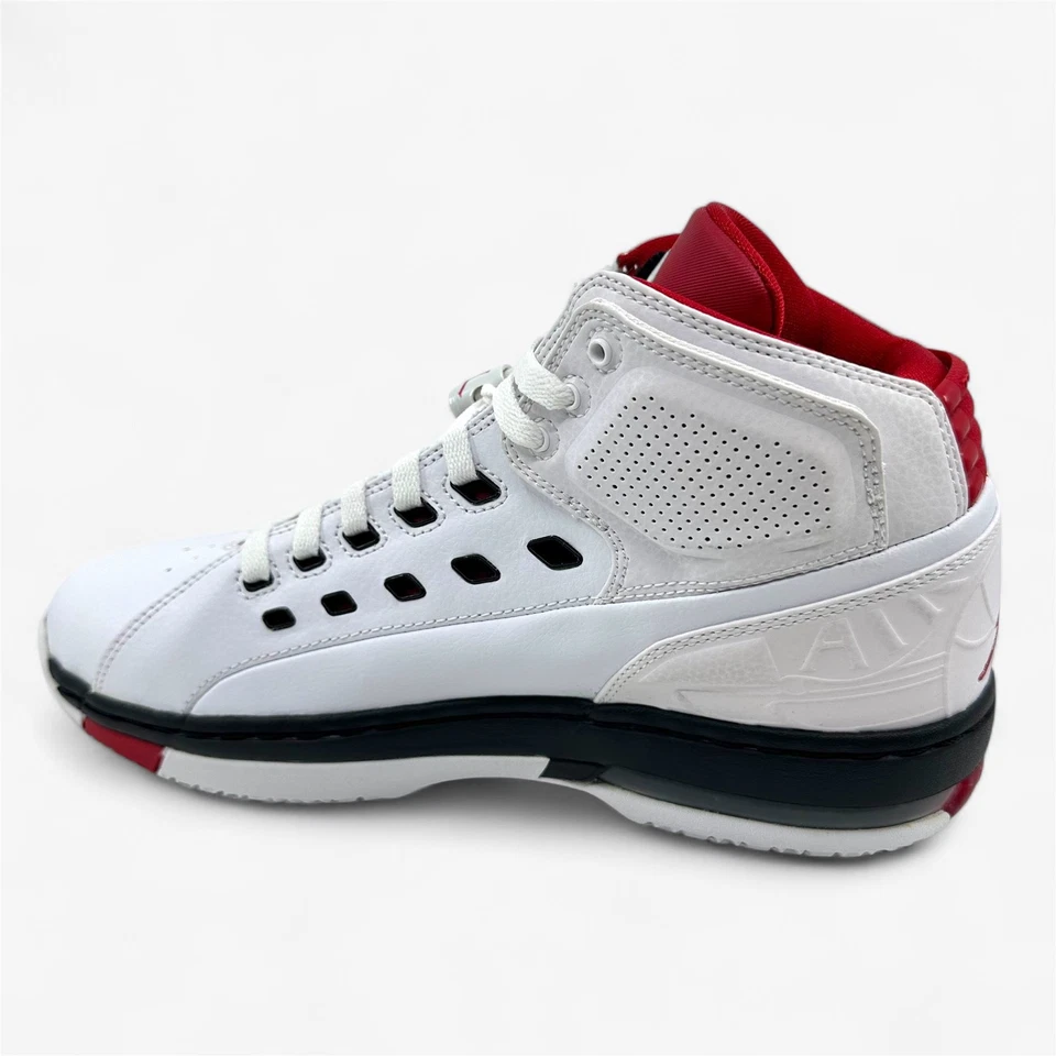 Zapatilla deportiva Jordan Ol' School blanca para gimnasio roja negra para hombre Foto 3 de 4