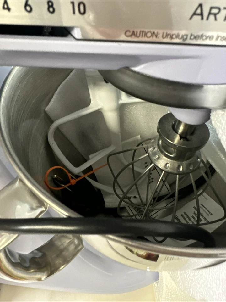 *NUEVO* Mezclador de 5 cuartos de galón KitchenAid crema lavanda serie artesanal sin caja Foto 3 de 4