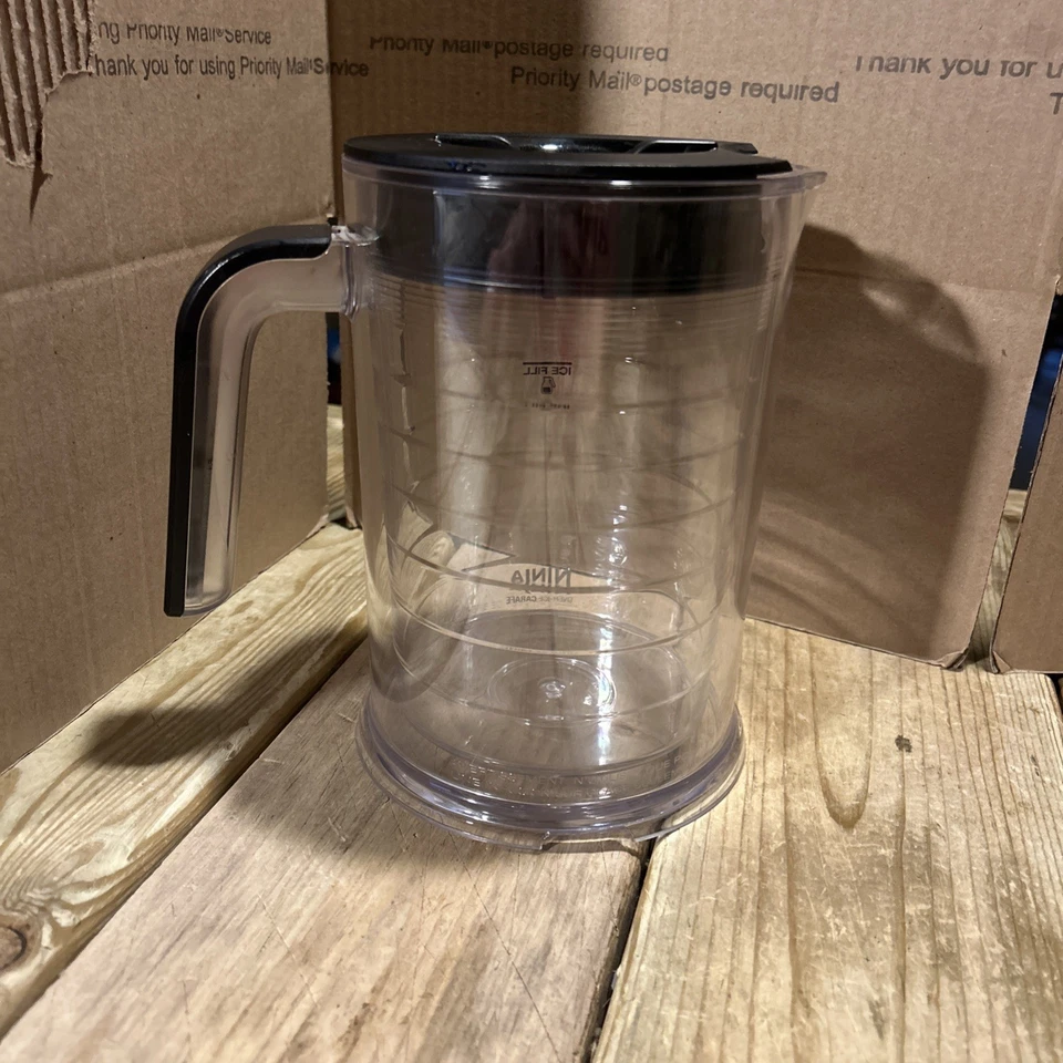 Jarra de hielo Ninja CFICE50W 50 oz con tapa cafetera CF097 CF080 Foto 4 de 4