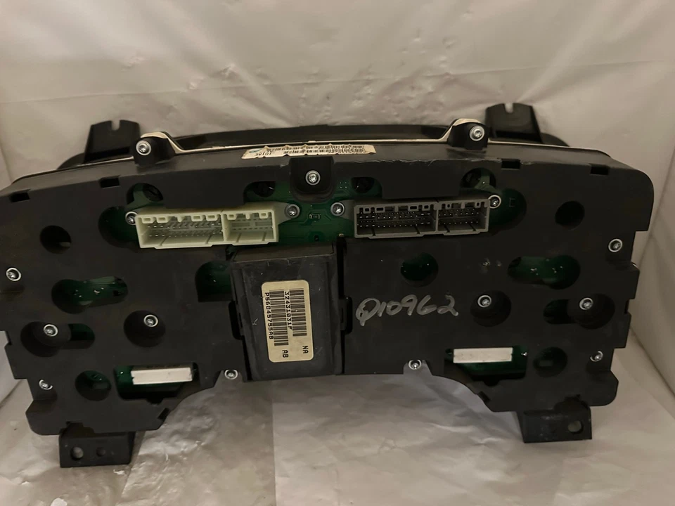 Velocímetro Cluster 04 05 Dodge Ram 1500/2500/3500 medidores de PU 184.906 millas gas Foto 2 de 4