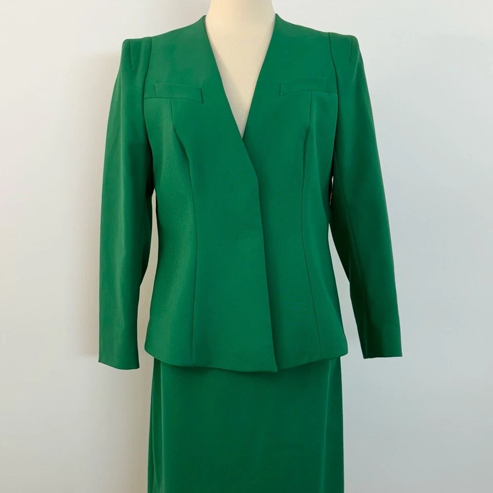 Falda Traje Blazer Escada Verde 2 Piezas Mezcla Lana Verde | Talla 38 y 40 (US 8-10) Foto 2 de 4