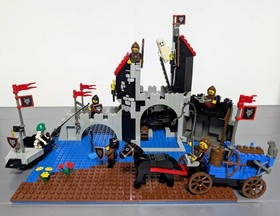 LEGO 6075 Wolfpack Tower 6038 Wagon Boat Lot Castle