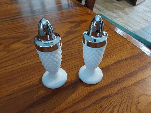NICE SET of  Vintage Salt & Pepper Shakers White Hob Nob Milk Glass Silver Caps