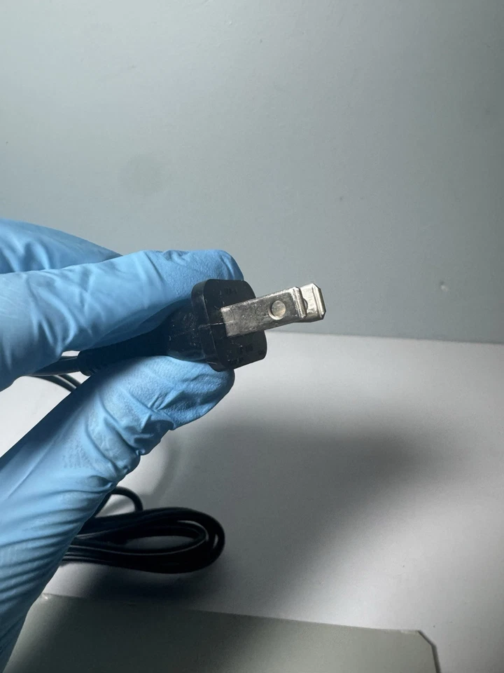 Cargador de batería para videocámara VHS adaptador de CA de video Panasonic PV-A17 - probado Foto 4 de 4