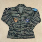 Vintage Vietnam Era Tiger Camo Mike Force Patch Army Military Field Shirt Small