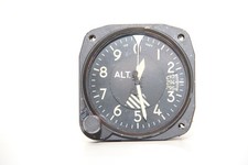 Kollsman Altimeter Pressure Indicator Gauge, P/N: 2240LU-4-02 / AN5760-L4B