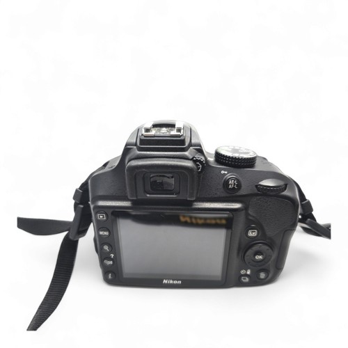 Nikon D3400 mit Objektiv Nikkor AF-S 18-55mm VR - Top Zustand - Bild 4 von 4
