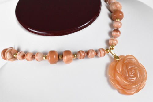 19" Romantic Red Malachite & Red Aventurine Rose Pendant Beaded Necklace - Picture 8 of 18