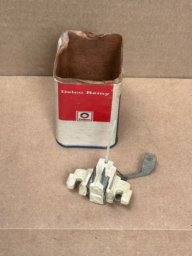 1962-1972 Camaro Chevy II Chevelle NOS Alternator Brush Package GM 1964682 - Picture 2 of 12