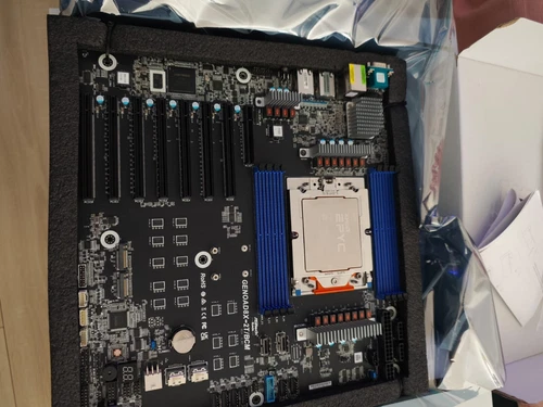 ASROCK GENOAD8X-2T/BCM + EPYC 9J14 OEM 9654 96C/192T