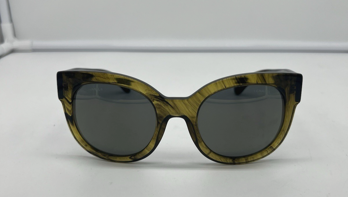 Chanel 5358 Butterfly Sunglasses Black CC Logo 501/26 53-23-140 Made in Italy Chanel 5358 1569/Y9 Brown Resin Gold Mirror Butterfly  main image 2