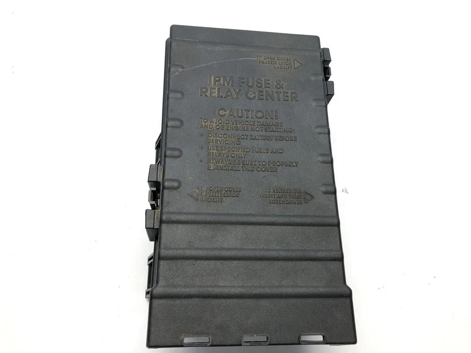 2003-2005 Chrysler Town Country Engine Fuse Box Junction Box Module P05144506AC - Image 3 of 4