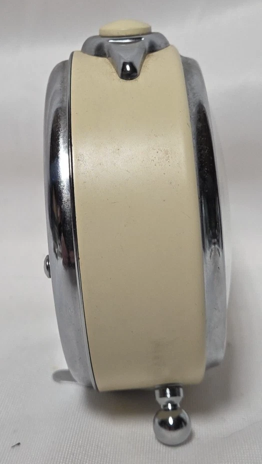 Pottery Barn Alarm Clock OFF-WHITE and Chrome Simple Retro Stylish Vintage - Image 4 of 4