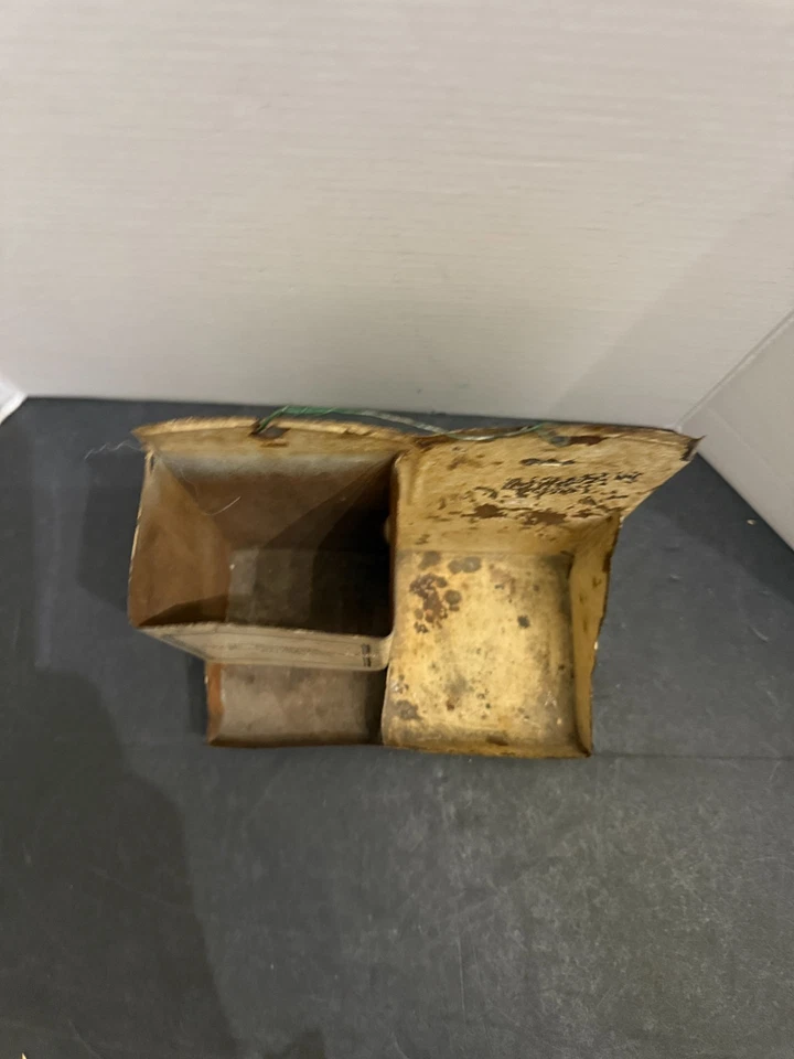 Antiguo soporte de metal publicitario American Furniture Co Denver Colorado Foto 2 de 4