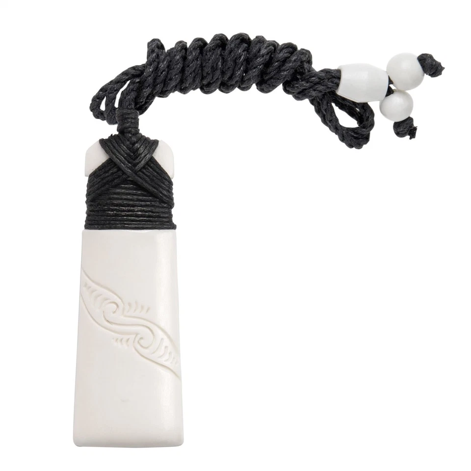 Collar Hueso Tallado 81ª Generación Toki Grabado Doble Koru Colgante Cordón Foto 2 de 4