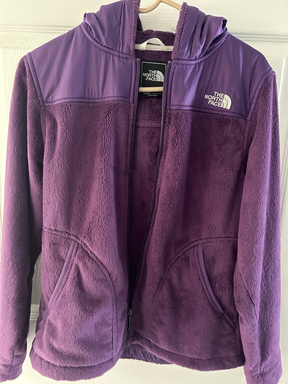 The North Face Jacket Women M Purple Full Zip Fleece Fuzzy Outdoors