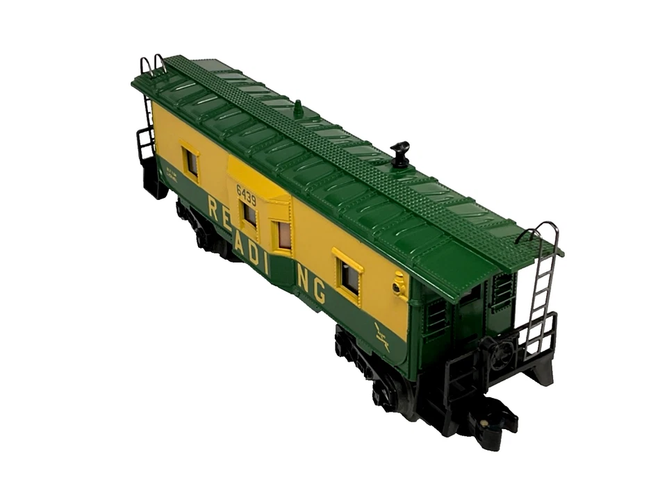 Lionel O & O27 Gauge, 6439 Reading RR Bay Window Lighted Caboose, #6-6439, MIB - Image 4 of 4