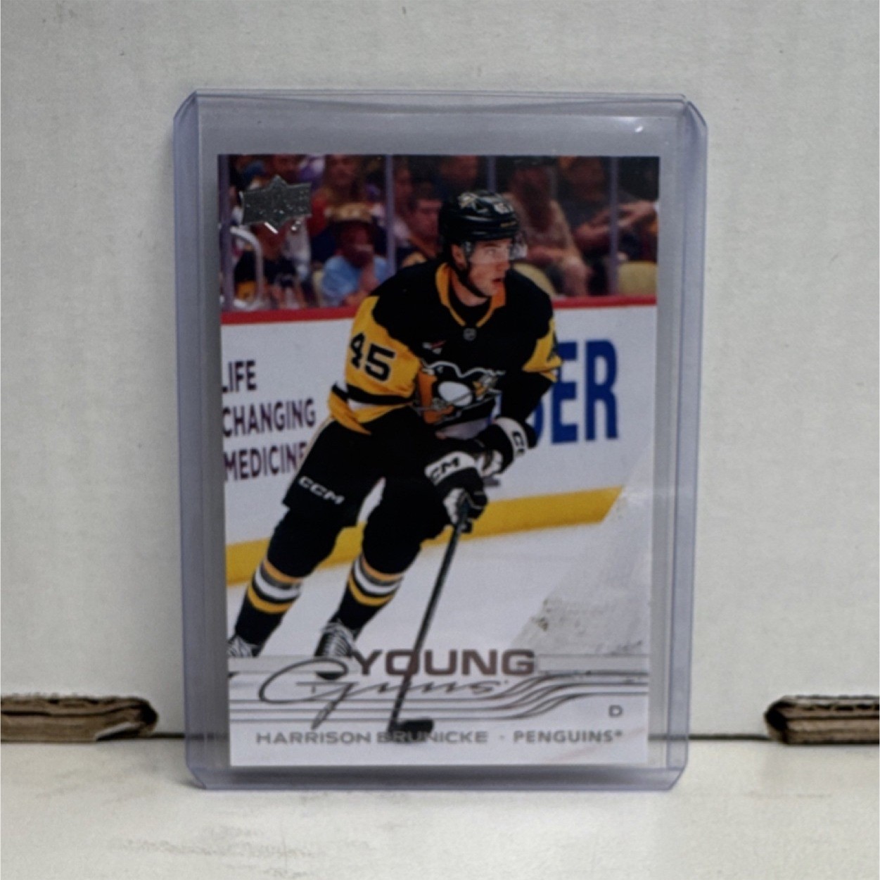 Upper Deck 2025-26 Series 2 Young Guns Rookie #474 Harrison Brunicke Penguins