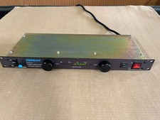 FURMAN PL-PLUS Power Conditioner And Light Module