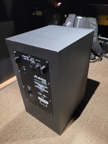 Alesis M1 Active Mk2 - Studio Reference Monitors - Pair - Decent Used Condition - Picture 15 of 17
