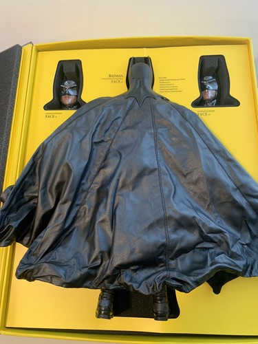 Figura de acción Batman Hot Toys - DX09 - Imagen 10 de 15