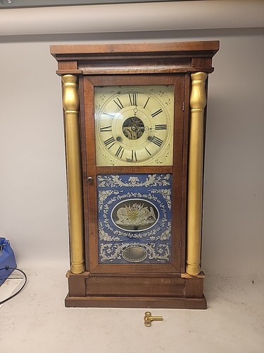 ANTIQUE SETH THOMAS OGEE 30 HOUR CLOCK, WITH PILLARS IN WORKING CONDITION