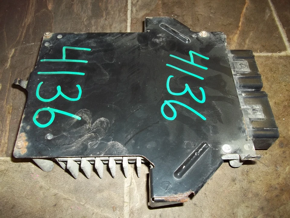 Chrysler Concorde LHS 1996 Dodge Intrepid Vision New Yorker control del motor ECM Foto 3 de 4