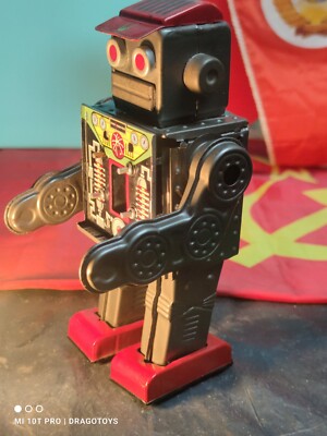 昭和レトロ　食玩　宇宙探査機 VINTAGE SPACE ROBOT WITH HAT MACHINE GEAR TOY WIND UP