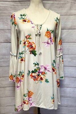 Peach Love California Baby Doll Bell Sleeve Floral Dress Cream Size S