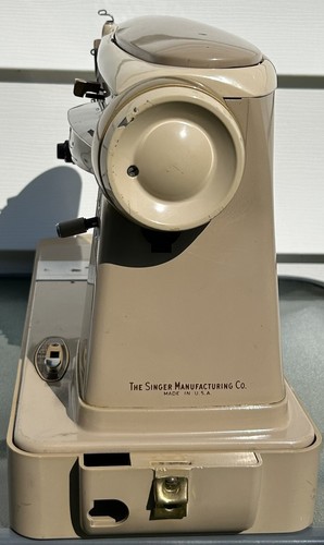 Singer 503A Slant-O-Matic Sewing Machine Tested & Works! - Picture 10 of 17