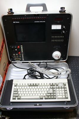 Gebraucht: GE Fanuc series 90-30 UNIVERSAL SIMULATOR + Tastatur, im Metallkoffer