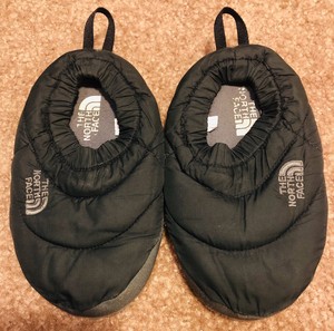 boys north face slippers