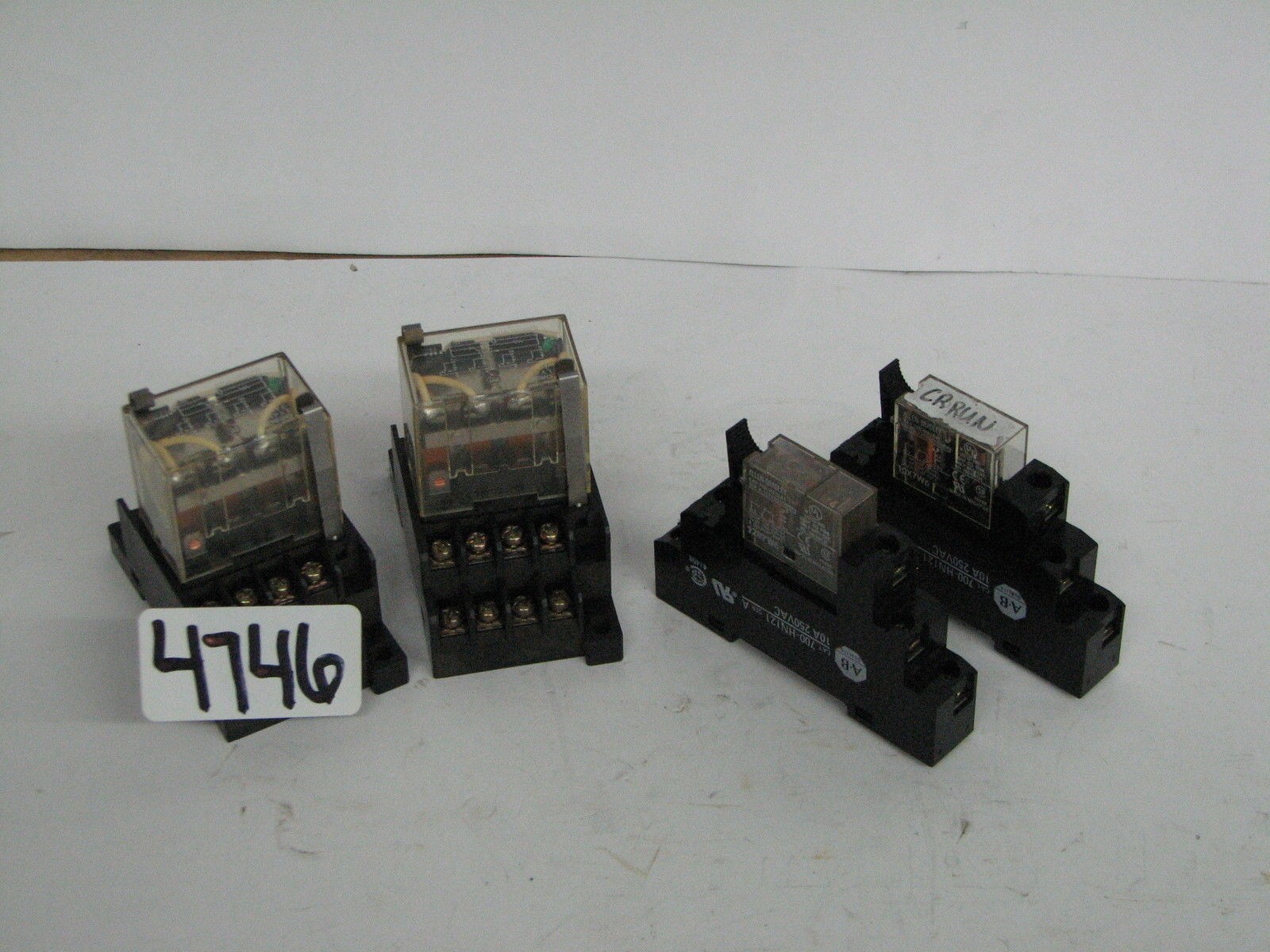 Allen Bradley 700Hk36A1 700Hn121 5 Pin Omron Ly4N-D2 14 Pin Relays Din Rail