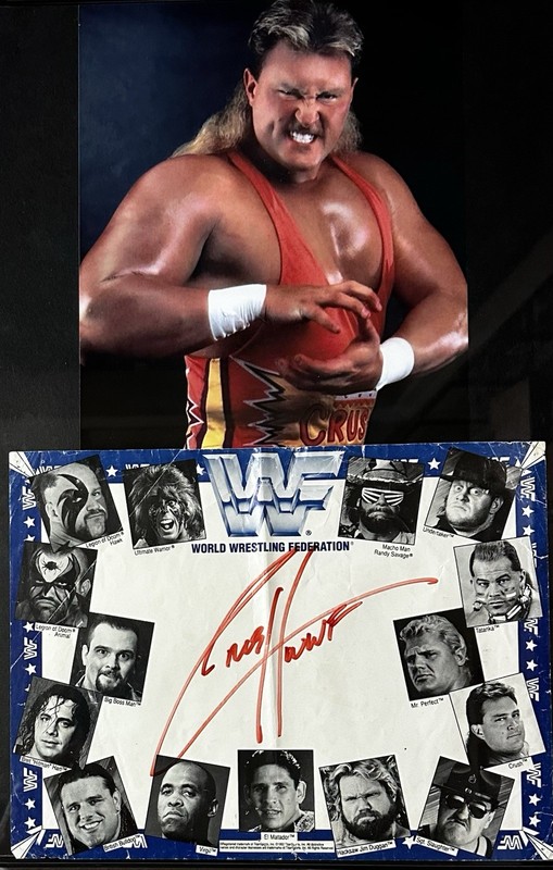 CRUSH (BRIAN ADAMS, RIP) HAND SIGNED 1992 WWF AUTOGRAPH MAT W/8x10” PHOTO! RARE!