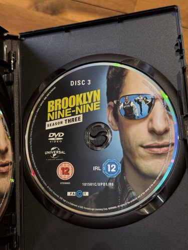 Brooklyn Nine-Nine DVD Season 1-3 All 68 Episodes Used - Picture 15 of 19