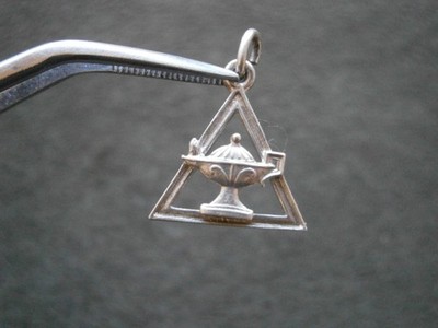 Lamp of Knowledge Aladdin's Lamp Vintage Sterling Silver Bracelet Charm