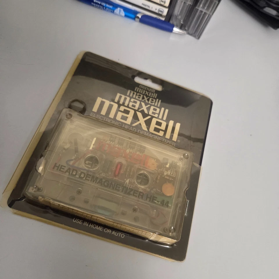 Desmagnetizador de cabezal de casete electrónico Maxell HE-44 de colección nuevo en tarjeta Foto 2 de 4