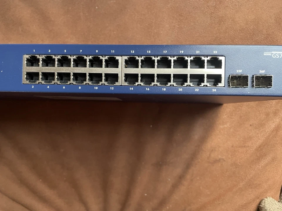 Verkaufe Netgear Switch Mit PoE - Bild 2 von 2